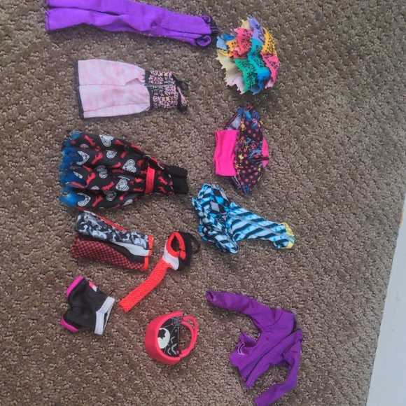 Monster High Doll Clothing Set - Picture 2 of 5